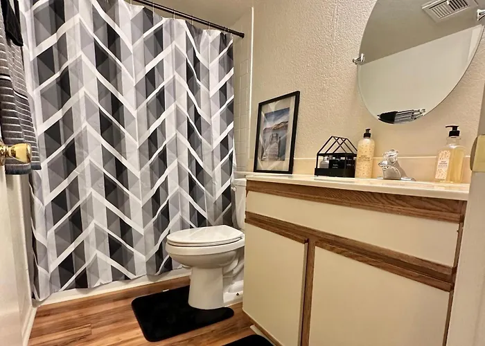 Apartment Cozy Remodeled-condo Near Tuc Airport & Downtown Tucson
