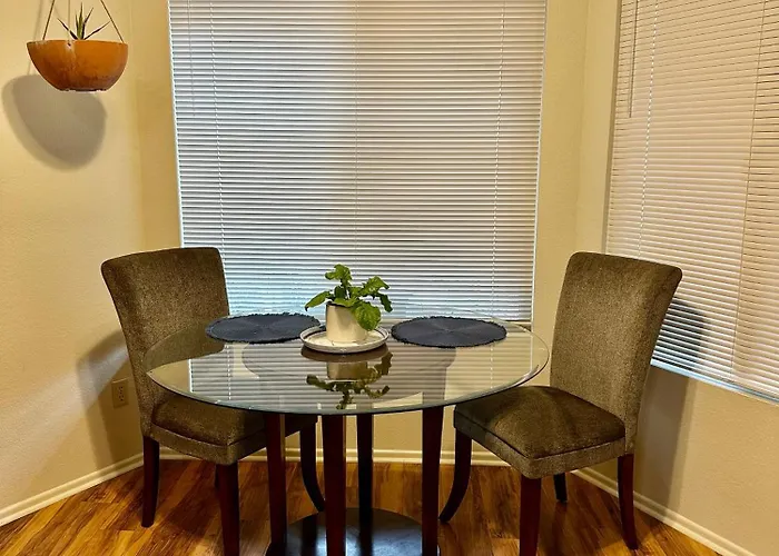 Cozy Remodeled-condo Near Tuc Airport & Downtown Tucson