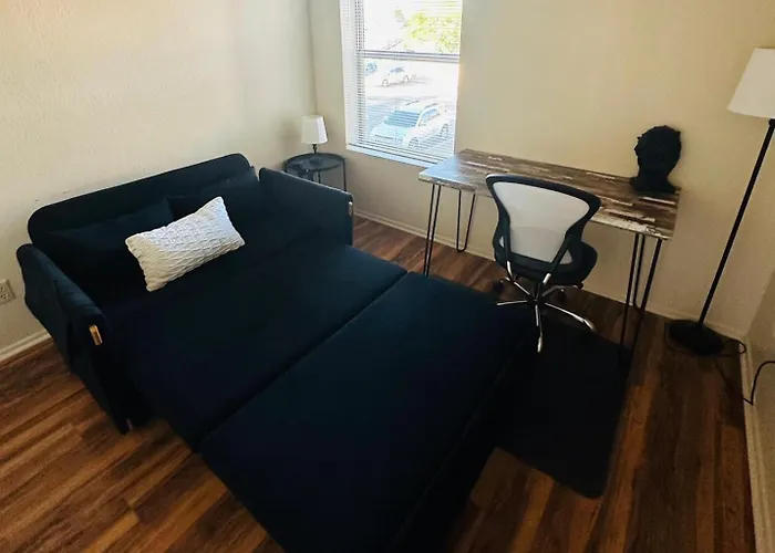 Apartment Cozy Remodeled-condo Near Tuc Airport & Downtown Tucson